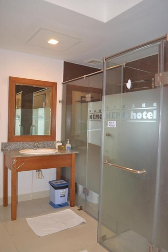Bathroom 3, Nemo Hotel, Da Nang