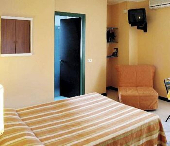 Bedroom 2, Hotel Ali Sul Lago, Perugia