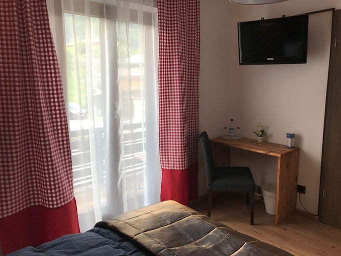 Bedroom 4, Hotel Garni Haus Alpine, Traunstein