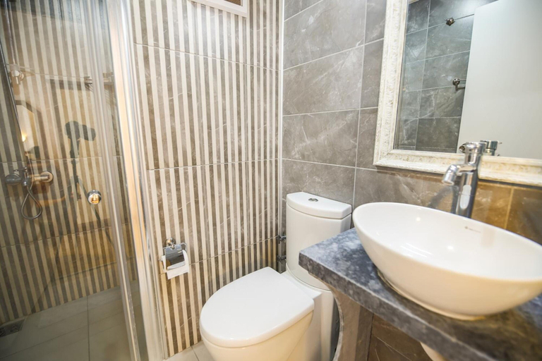Bathroom 5, Bora Hotel, Datça