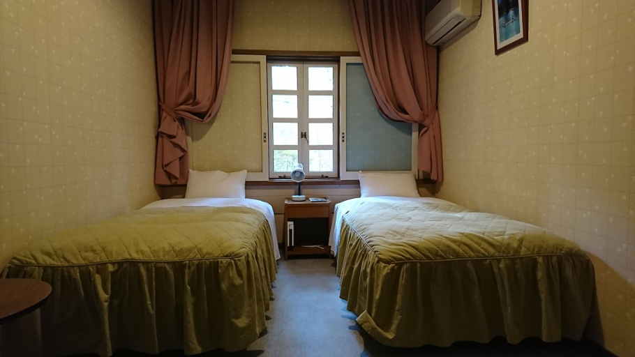 Bedroom 3, Pension Maple Leaf, Azumino
