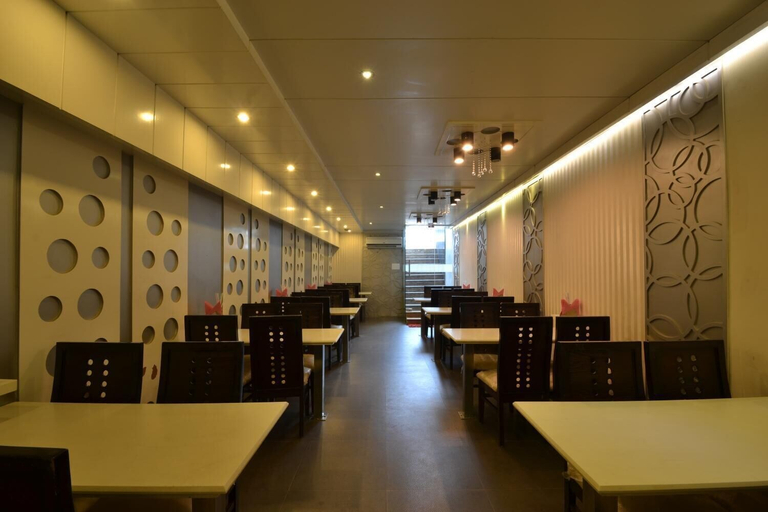 Food & Drinks 5, Hotel Central Residency, Varanasi