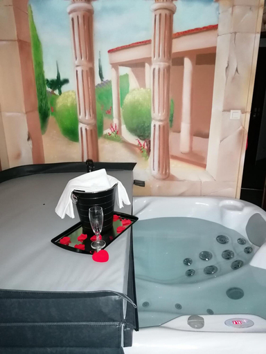 Bathroom 5, Chambre Venus, Allier