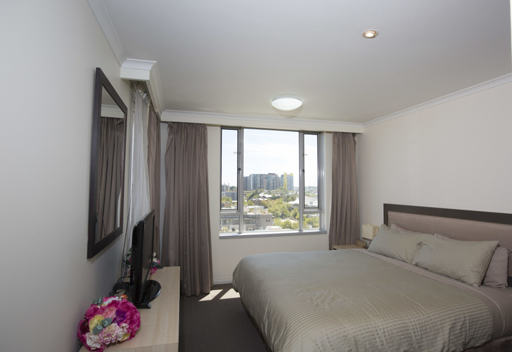 Bedroom 3, Stunning 2 Bedroom Apartment, Sydney