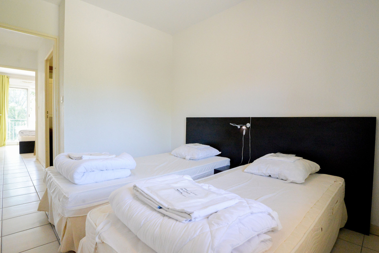 Bedroom 3, La Résidence du Château de Jouarres, Aude