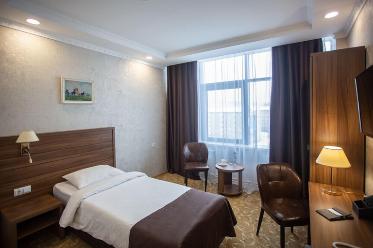 Bedroom 2, Greenwich Hotel, Ulan-Ude