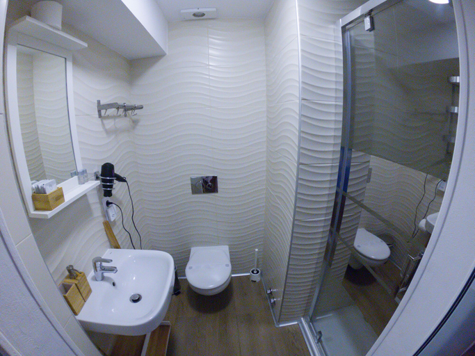 Bathroom 4, Apartment Beach Inn, Baleares