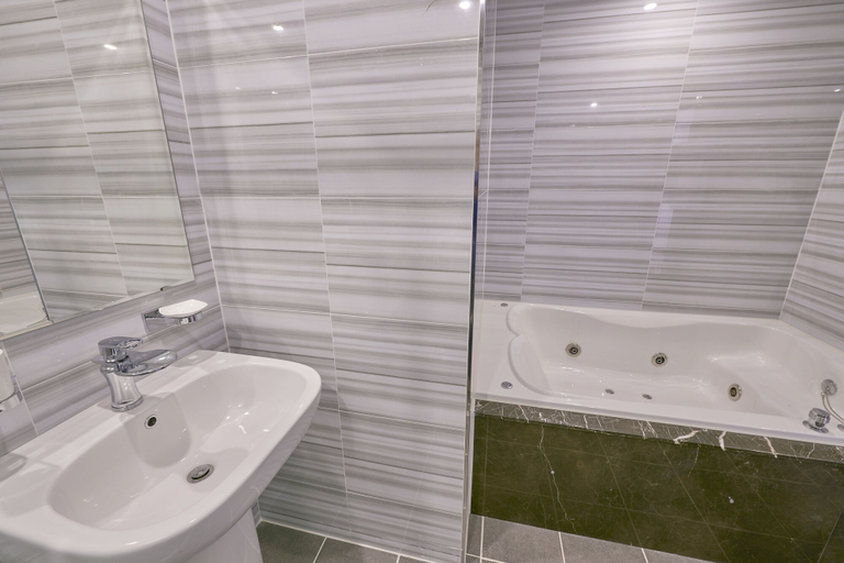 Bathroom 4, Madrid Hotel Gwangju, Gwangsan