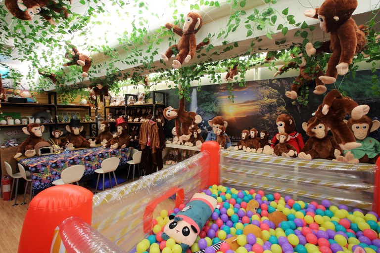 Family & Kids 1, The Lion Hotel, Yilan