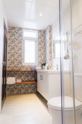 Bathroom 5, Books & Woods B&B, Taitung