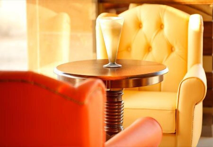 Others 5, Hotel Le Noble, El Metn