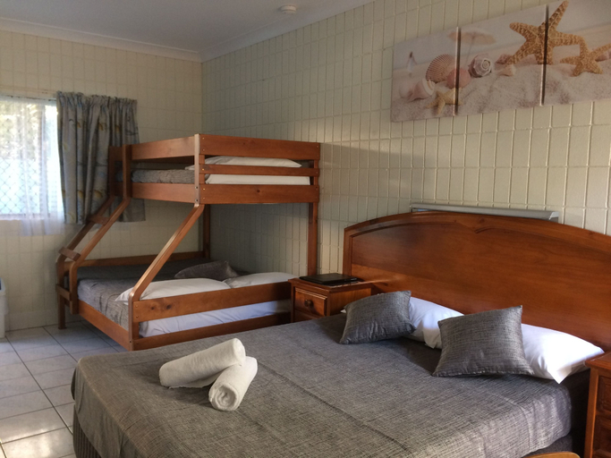 Bedroom 3, Tropical Palms, Magnetic Island