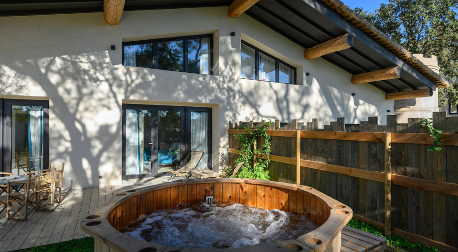 Bathroom 5, Domaine Tarbouriech, Hérault
