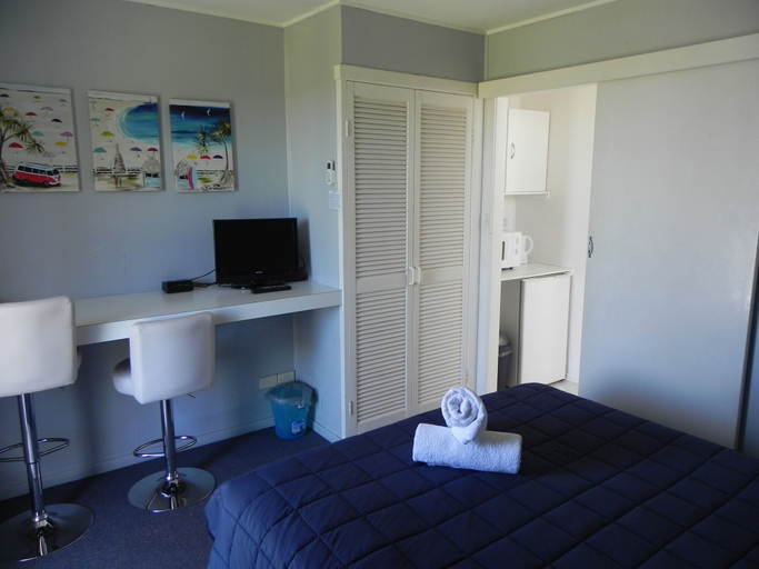 Bedroom 3, Leisure Lee Holiday Apartments, Ballina
