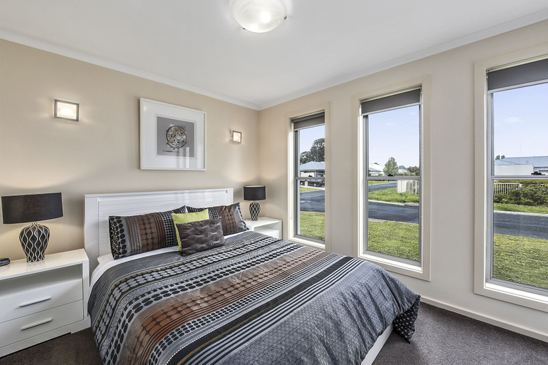 Bedroom 3, Megan Court Apartments, Mount Gambier