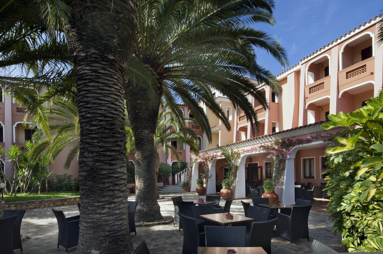 Exterior & Views 2, Cala Ginepro Hotel Resort, Nuoro