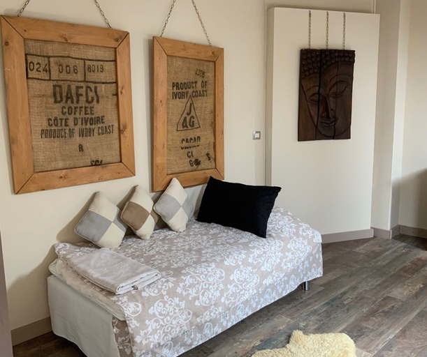Bedroom 5, Verdmont, Alessandria