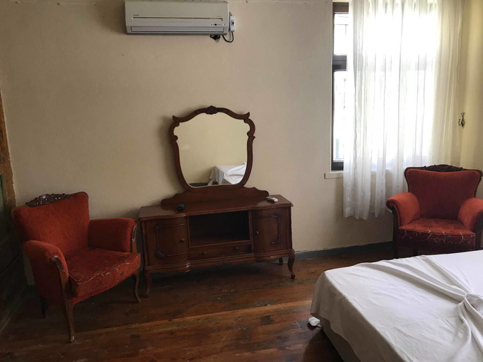 Bedroom 2, Bayraktar Konagi, Kale