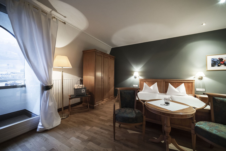 Bedroom 3, Post Hotel - Adults Only, Bolzano