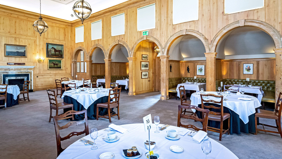 Food & Drinks 5, The Jockey Club Rooms, Suffolk