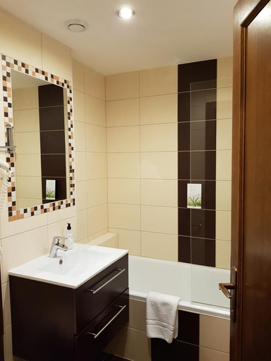 Bathroom, Hotel Nockalm, Spittal an der Drau