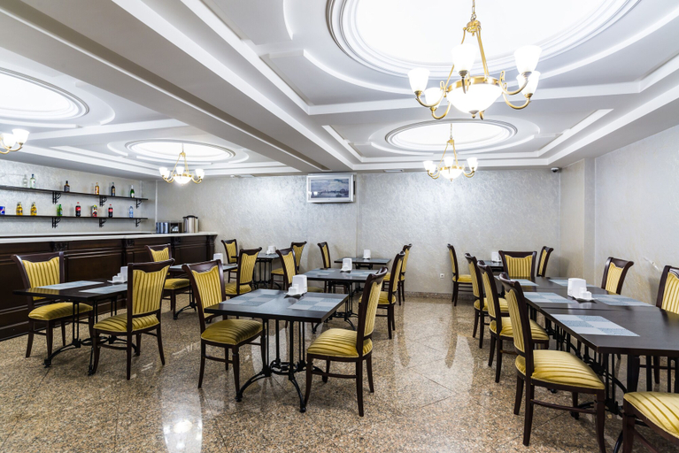 Food & Drinks 5, Royal Park Hotel Almaty, Almaty