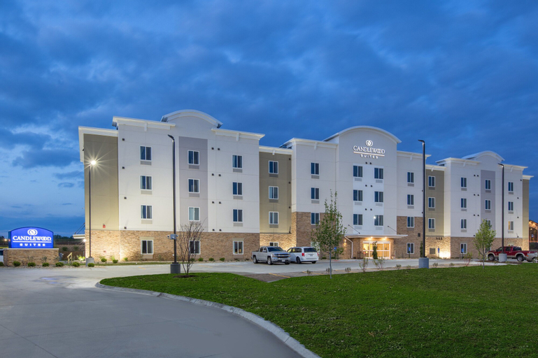 Exterior & Views 2, Candlewood Suites OMAHA - MILLARD AREA, Douglas