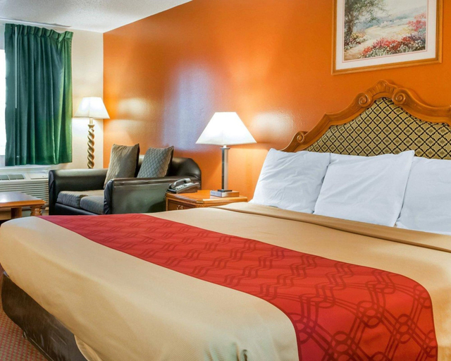 Bedroom 3, Econo Lodge Hobbs, Lea