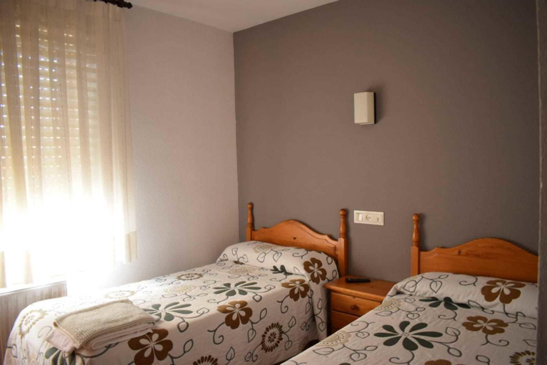 Bedroom 4, Hostal La Tablada, Soria