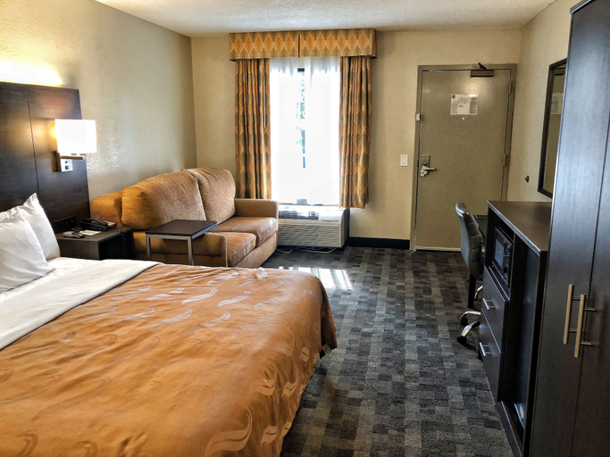 Bedroom 3, Quality Inn Riverside near UCR and Downtown, Riverside