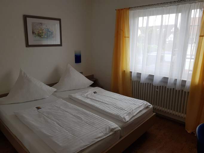 Bedroom 5, H41 Inn Freiburg, Breisgau-Hochschwarzwald