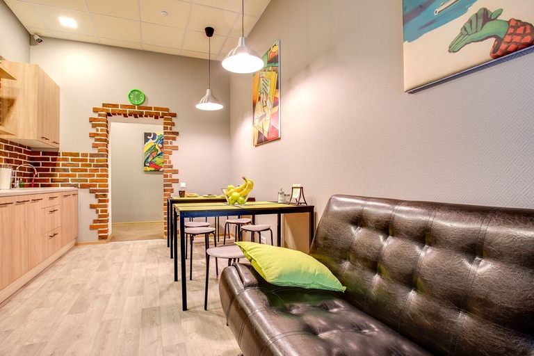 Others 4, Axel Hostel, Central