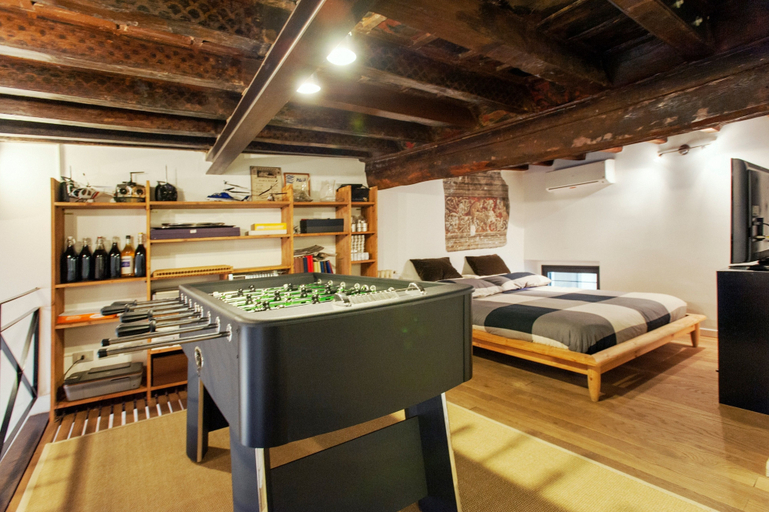 Others 4, Portico - WR Apartments, Roma