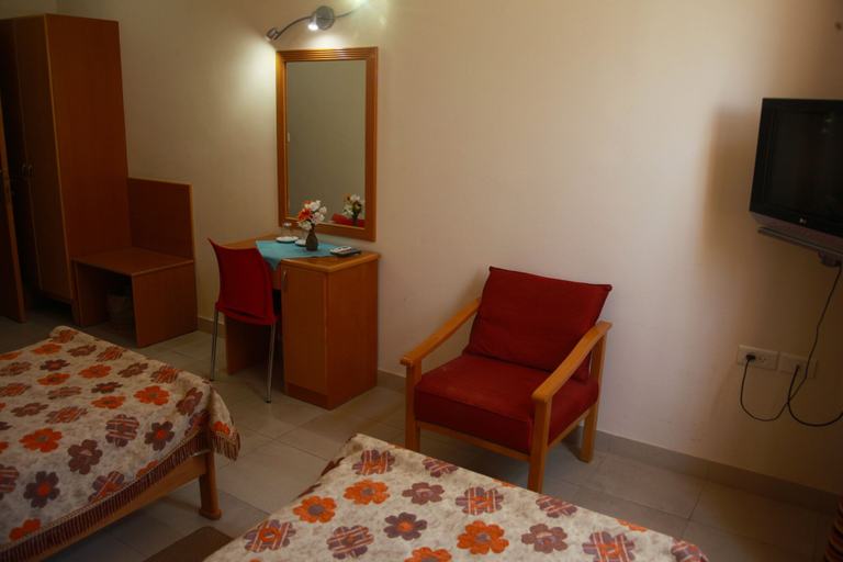 Bedroom 2, St. Vincent Guest House - Bethlehem, Bethlehem