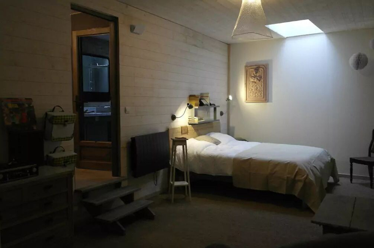Bedroom 2, Gite Vintage Touch, Meuse