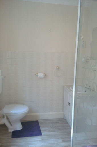 Bathroom 4, Mayvene, Lincolnshire