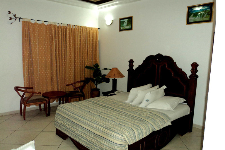 Bedroom 2, Raybow International Hotel, Shama Ahanta East