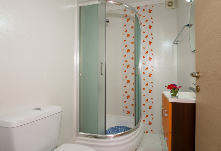 Bathroom 5, Paradice Hotel Luxury Suites, Crete