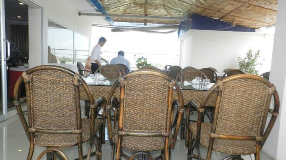Food & Drinks 5, Real Link Hotel, Yangon