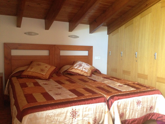 Bedroom 2, Casa Rural La LLosina, Asturias
