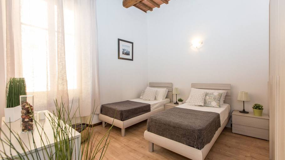 Room 2, Rental In Rome Rosselli Palace Deluxe 3 Apartment, Florence