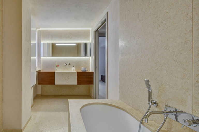 Bedroom 16