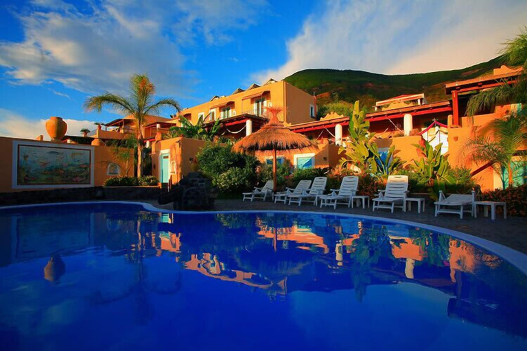 Exterior & Views 2, Hotel Mamma Santina, Messina