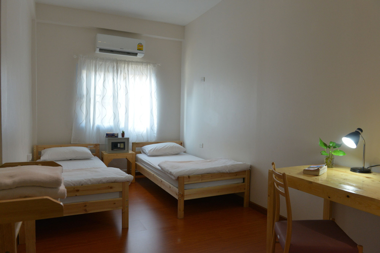 Bedroom 14