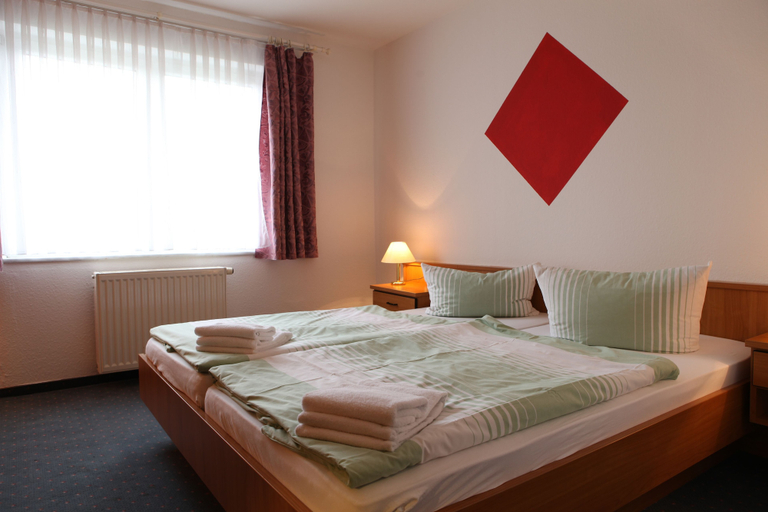 Bedroom 4, Hotel Riedel, Görlitz