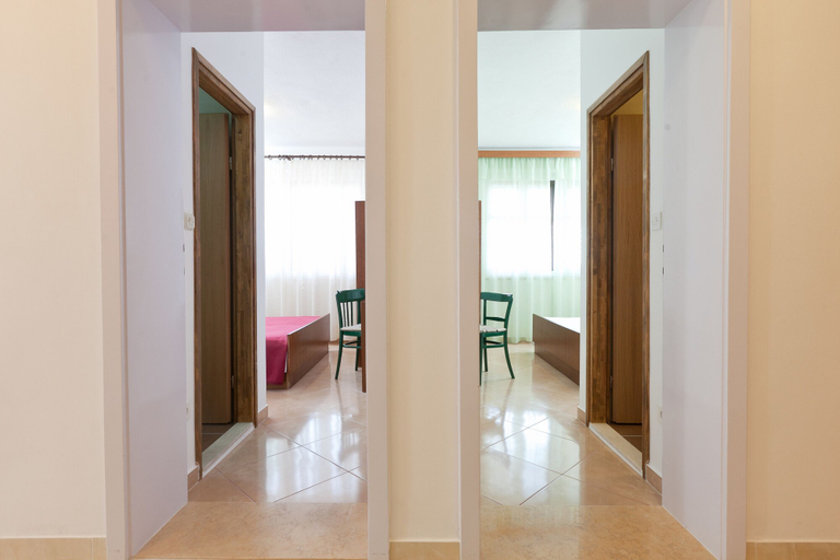 Others 5, Apartment Mersi, Podgora