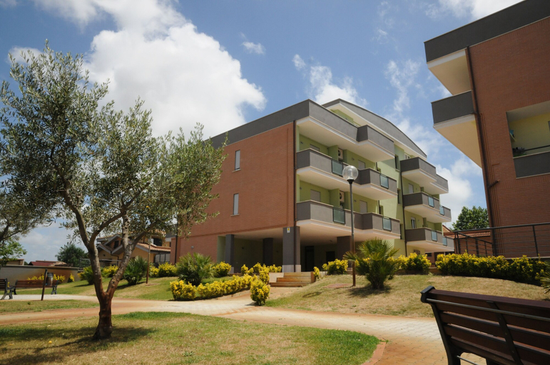 Exterior & Views 2, Isa Fiumicino Airport Residence, Roma
