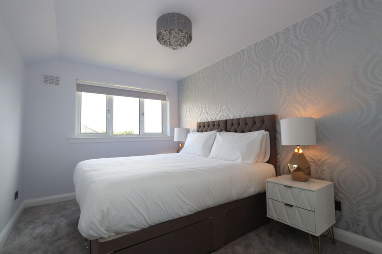 Bedroom 3, Dunfermline Luxury 3 bedroom house, Fife