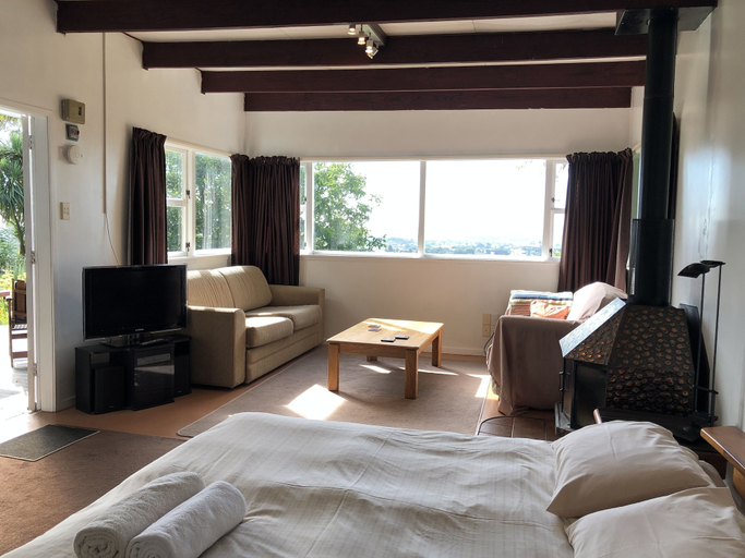 Bedroom 2, Mount Hobson Boutique Accommodation, Waitakere