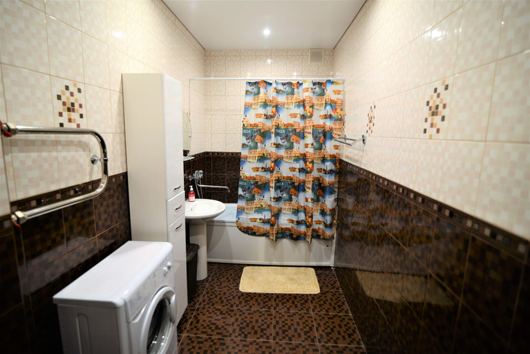 Bathroom 4, Megapolis Apartments on prospect Revolyutsii 9A, Novousmanskiy rayon